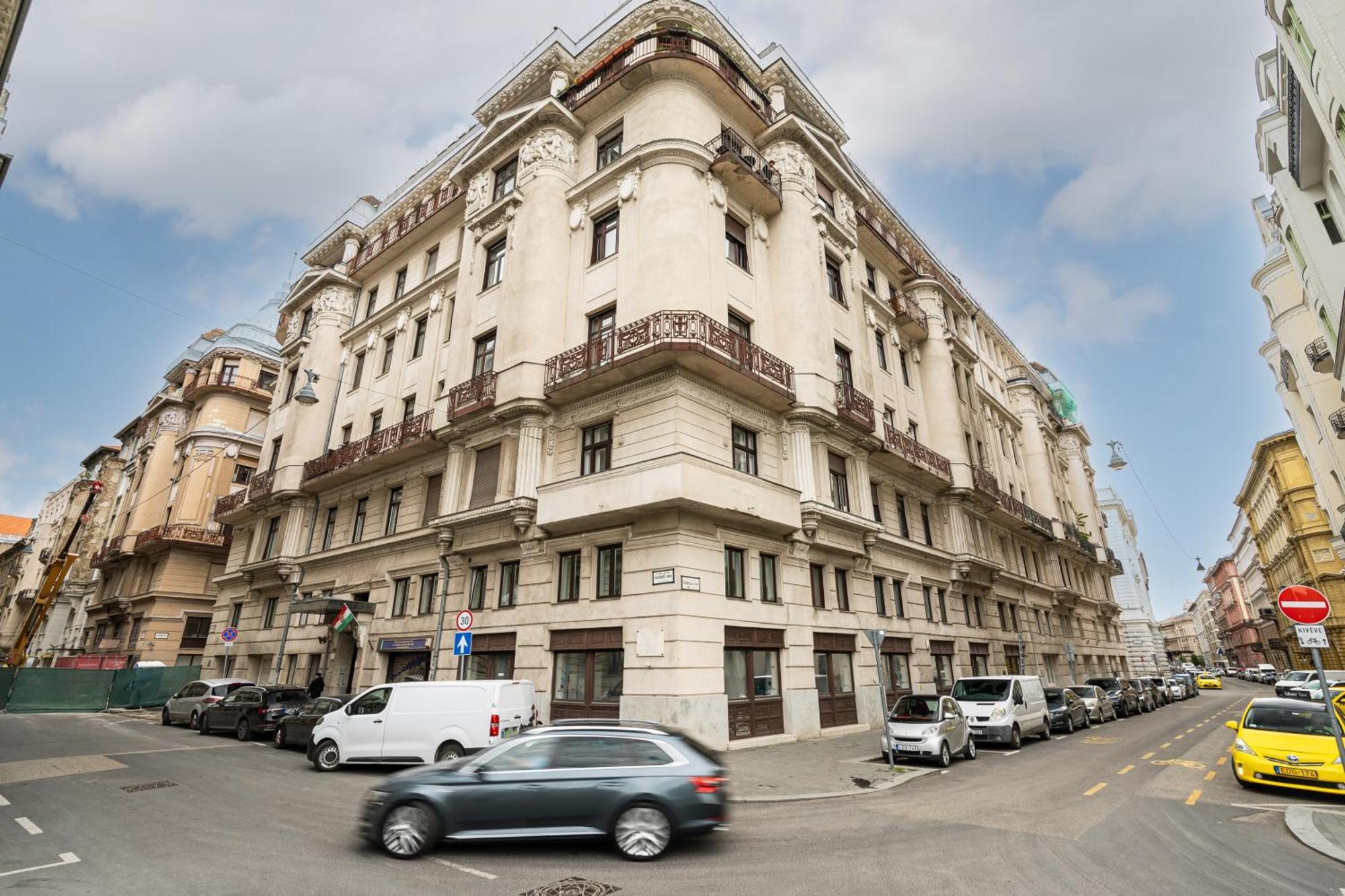 Breathless View Parliament 2 Luxury With Terrace Free Parking Reservation Needed Budapest